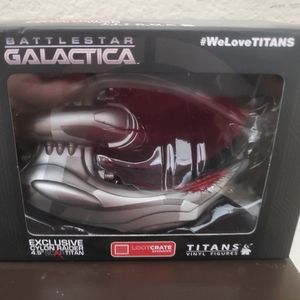 LOOTCRATE LEGENDARY Battlestar Galactica exclusive